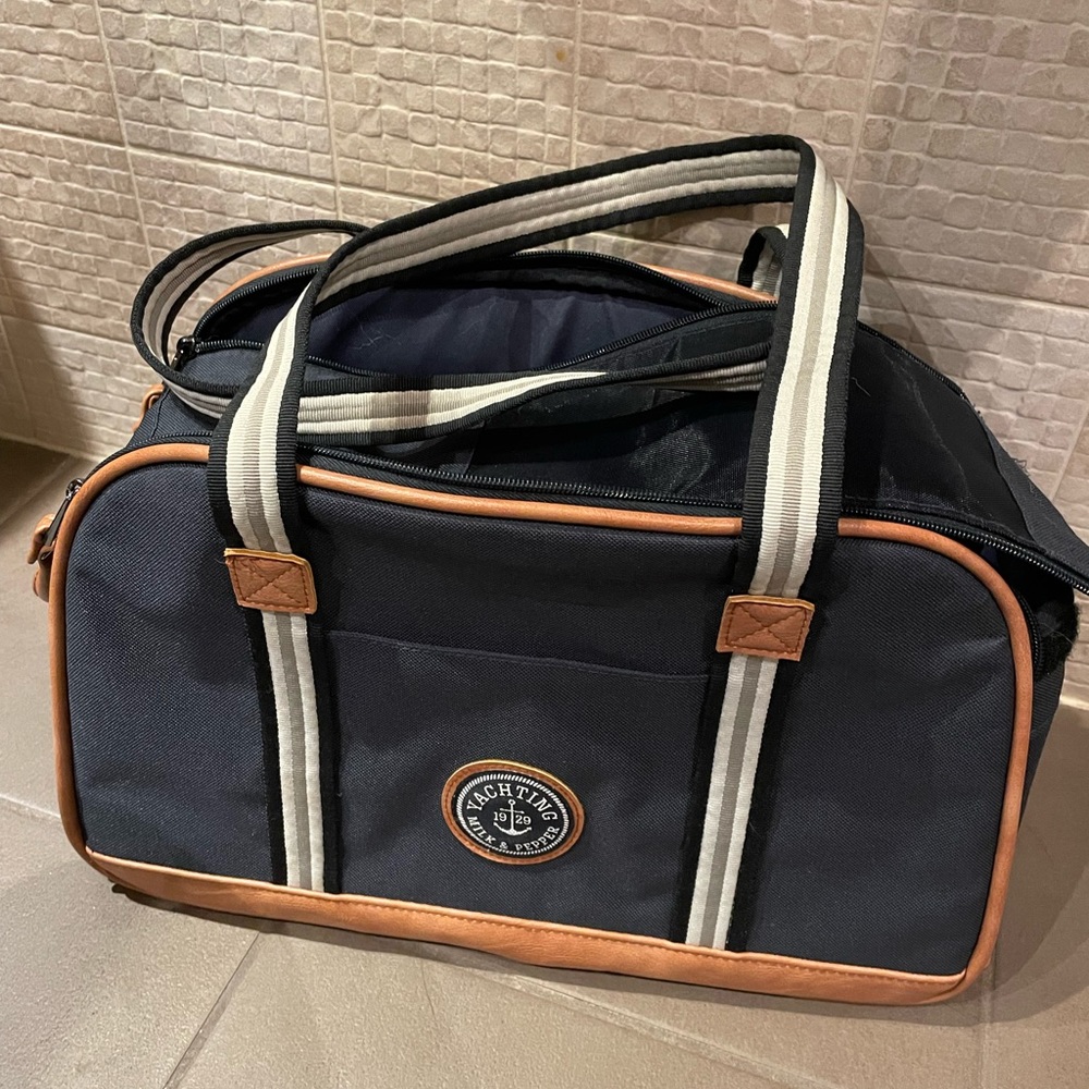 Milk and Pepper Catamaran Pet Carrier